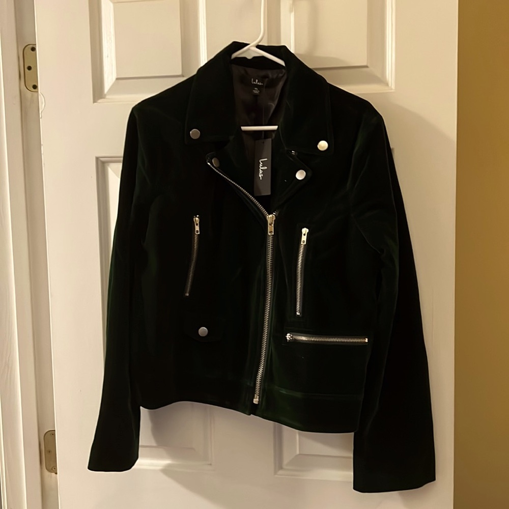 Lulus style icon velvet jacket